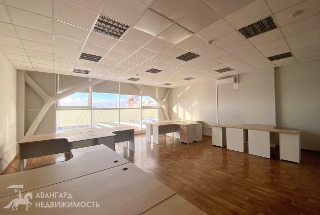 Фото Офисные помещения от 48,5 - 195,1 м² на  ул. Кульман, 9 — 17