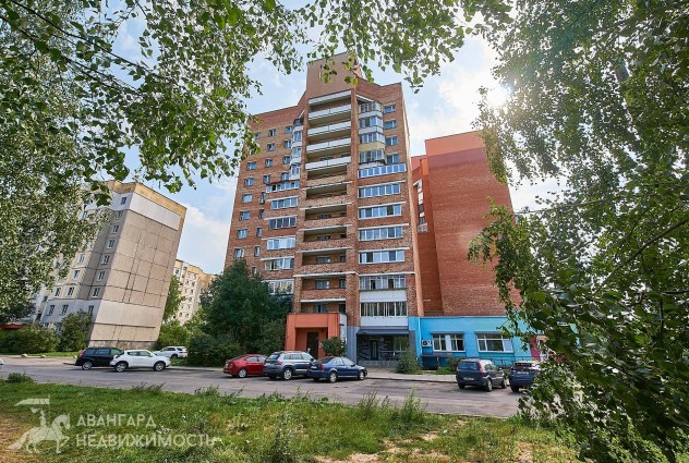 Фото Четырехкомнатная квартира в кирпичном доме — 43