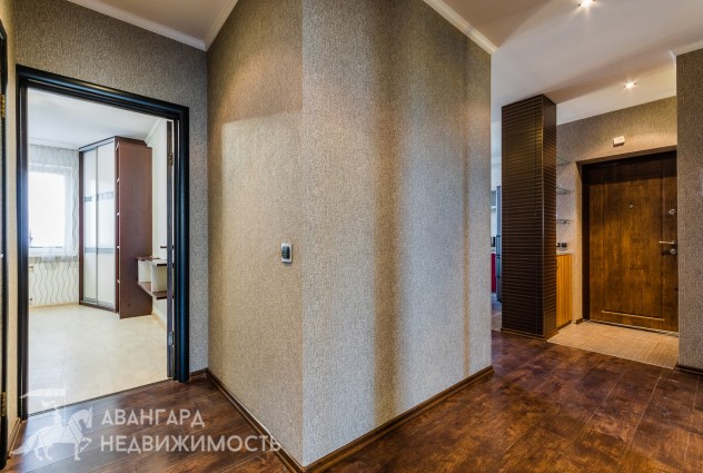 Фото Квартира бизнес класса 500 метров от метро! 3 комнатная квартира по ул. Лобанка 14.  — 13
