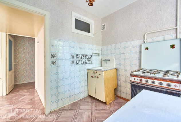 Фото 1-комнатная квартира в кирпичном доме около метро  — 17