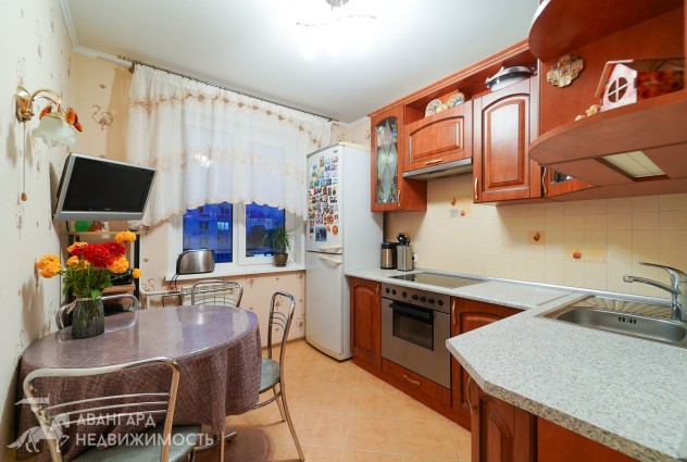 Фото 3-комнатная квартира с отличным ремонтом в Уручье! — 3