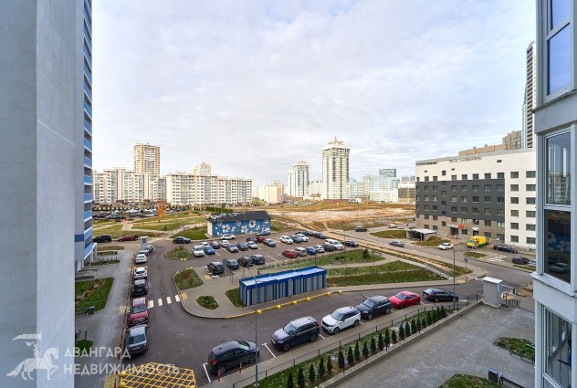 Фото Большая 3-комн. квартира с ремонтом в «Лебяжьем» — 37
