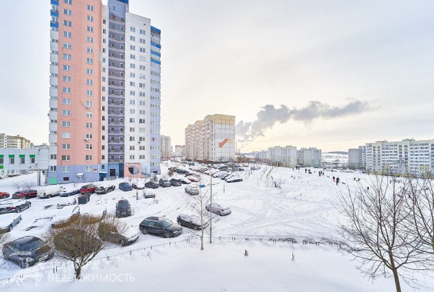Фото Большая четырехкомнатная квартира в Минске — 37