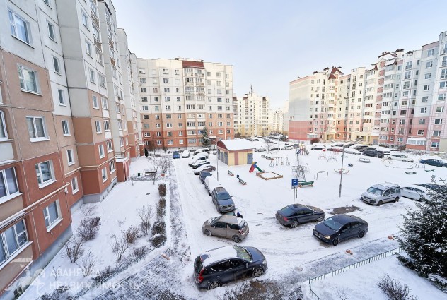 Фото Большая четырехкомнатная квартира в Минске — 39