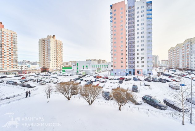 Фото Большая четырехкомнатная квартира в Минске — 41