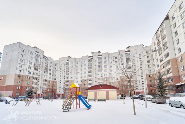 Фото Большая четырехкомнатная квартира в Минске — 47