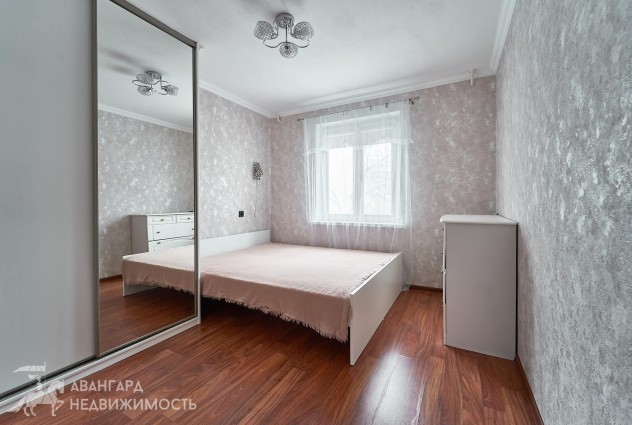 Фото Рядом метро! Яркая 3-комнатная квартира с мебелью — 23