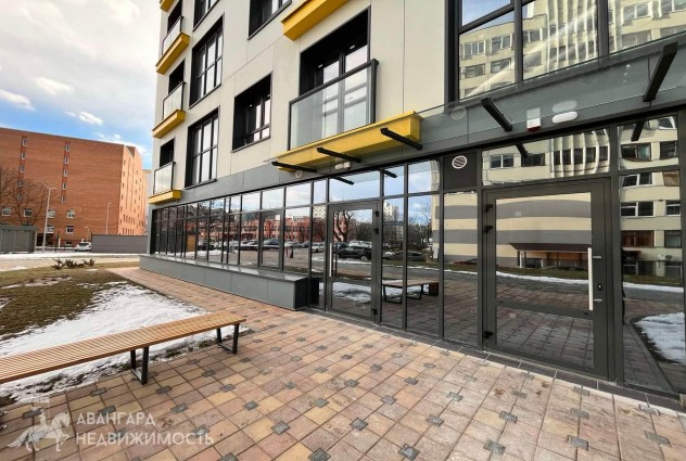 Фото Торгово-административное помещение в удобной локации — 3