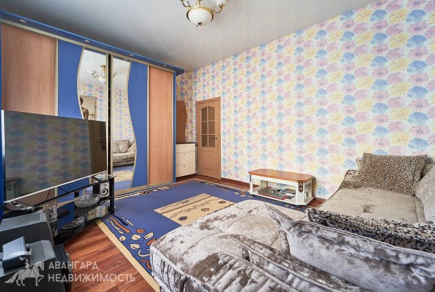 Фото 3-комнатная сталинка 70 м с вместительной кладовой — 17