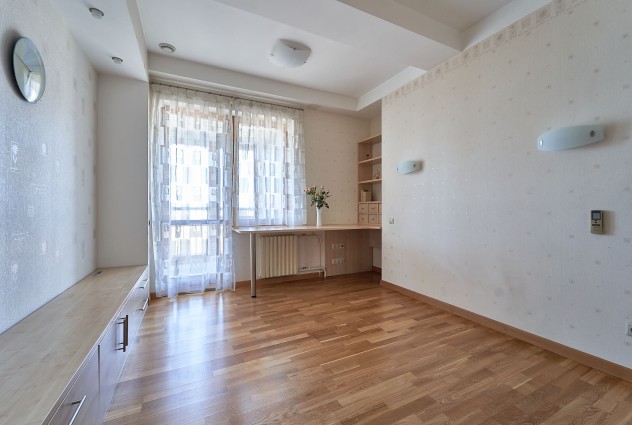 Фото Уникальная двухуровневая квартира на ул. Притыцкого 18 к.4 — 47