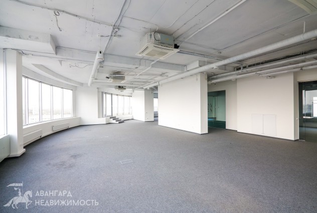 Фото Аренда офисного помещения 650 м² в БЦ «DANA CENTER» — 1