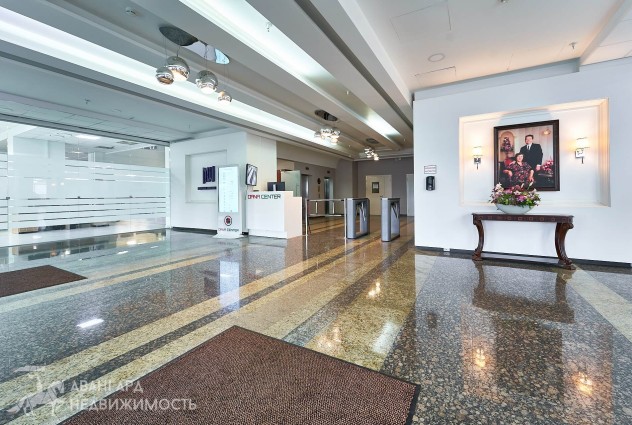 Фото Аренда офисного помещения 650 м² в БЦ «DANA CENTER» — 17