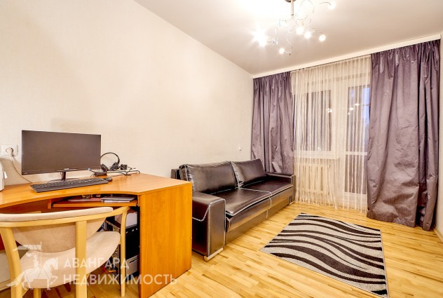 Фото 4-комнатная квартира с ремонтом в 300 метрах от метро «Малиновка»! — 9