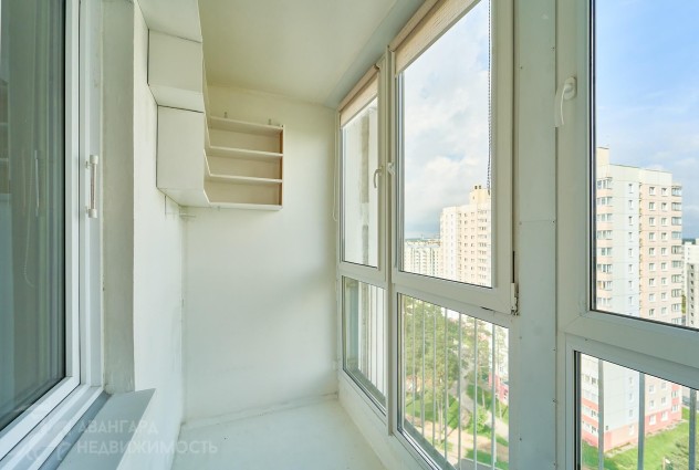 Фото Продаётся однокомнатная квартира ул. Основателей 7 — 29