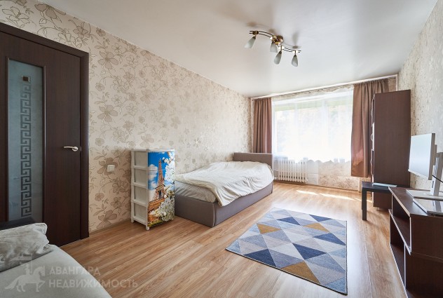 Фото Продается 1-комнатная квартира возле ст.м. «Уручье» — 3