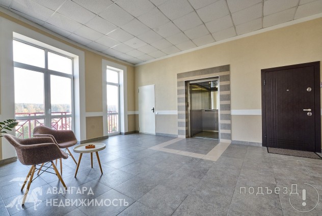 Фото 4-комнатная квартира с видом на набережную по ул. Жасминовой! Потолки 3.49 м — 25