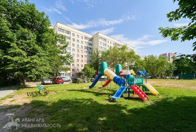 Фото 1к с ремонтом, панорамным видом и водным каналом. — 27