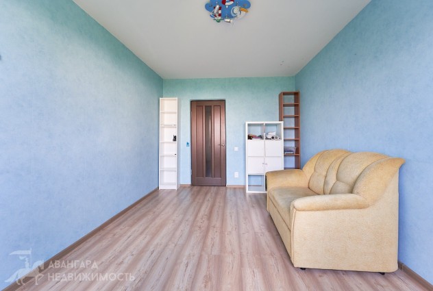 Фото Просторная 4к квартира с ремонтом, метро "Петровщина" — 15