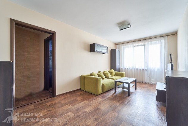 Фото Просторная 4к квартира с ремонтом, метро "Петровщина" — 27