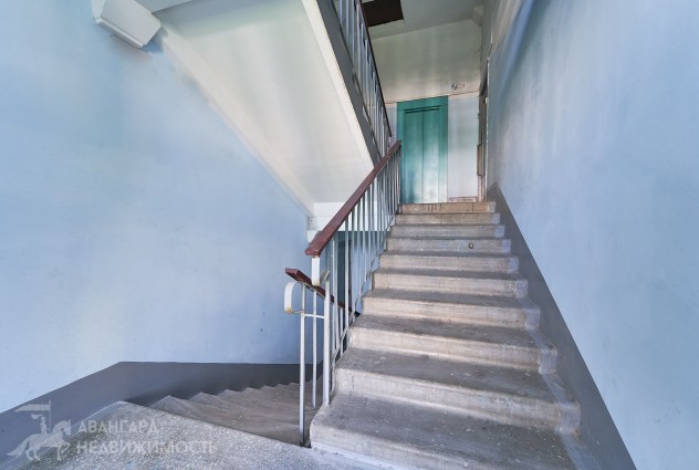 Фото Просторная 4к квартира с ремонтом, метро "Петровщина" — 45