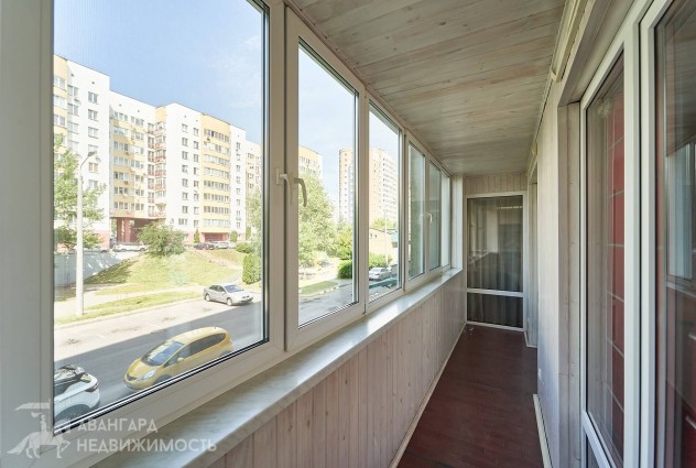 Фото Просторная квартира с отличной планировкой рядом ст.м. Кунцевщина и Каменная Горка — 57