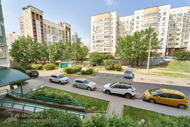Фото Просторная квартира с отличной планировкой рядом ст.м. Кунцевщина и Каменная Горка — 73
