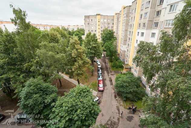 Фото Продается светлая уютная 2-х комнатная квартира с ремонтом в 800 метрах от метро. — 25