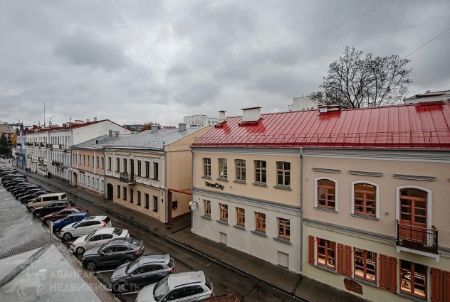 Фото Вашему вниманию предлагаем атмосферную квартиру в историческом центре Минска — 31