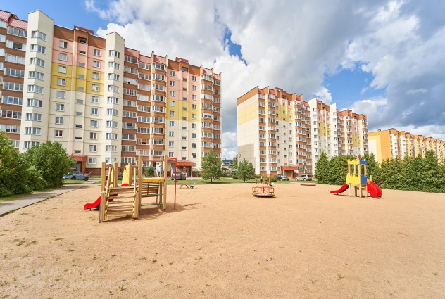 Фото Просторная 3к квартира с ремонтом в аг. Лесном — 45