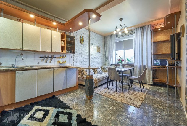 Фото Просторный жилой дом в центре города Борисов — 31