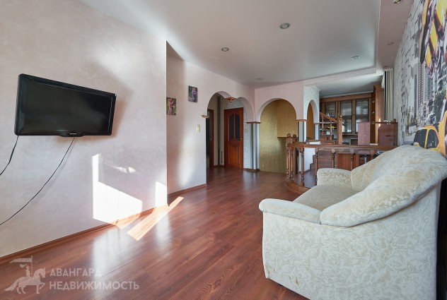 Фото Просторный жилой дом в центре города Борисов — 45