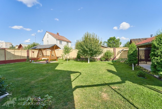 Фото Просторный жилой дом в центре города Борисов — 11