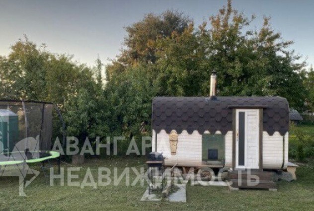 Фото Жилой дом недалеко от озера: баня, все коммуникации — 5