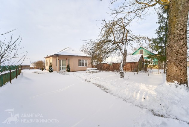 Фото Просторный дом для большой и дружной семьи рядом с водоемом! — 1