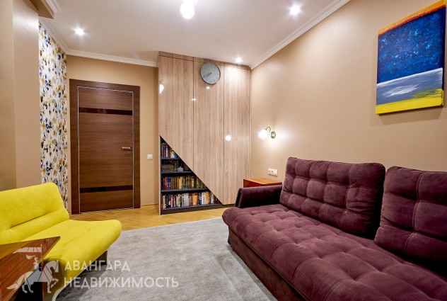 Фото 3-комнатная с дизайнерским ремонтом в 300 метрах от метро Московская. — 23