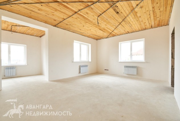 Фото Просторный коттедж с высокими потолками в 4.85 км от Минска  — 33