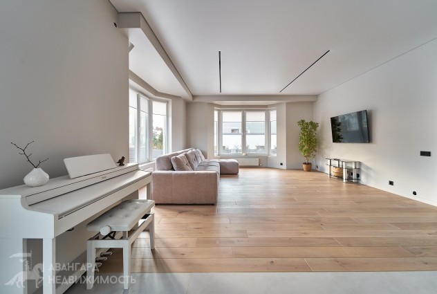 Фото Коттедж с полностью готовым современным дизайнерским ремонтом!  — 13