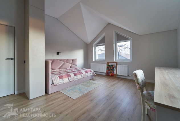 Фото Коттедж с полностью готовым современным дизайнерским ремонтом!  — 59