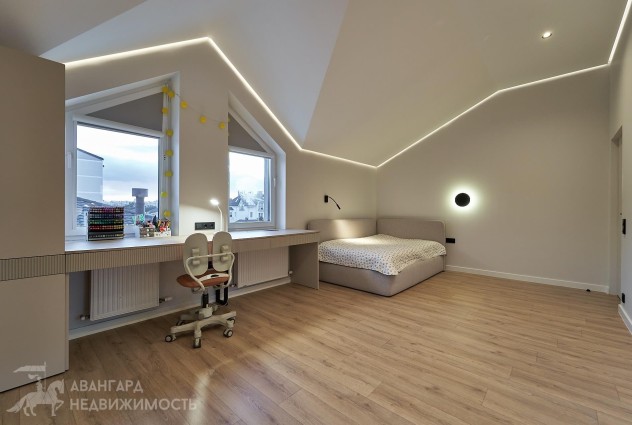 Фото  Коттедж с полностью готовым современным дизайнерским ремонтом! — 67