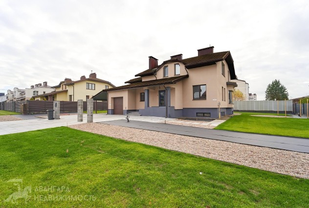 Фото  Коттедж с полностью готовым современным дизайнерским ремонтом! — 87