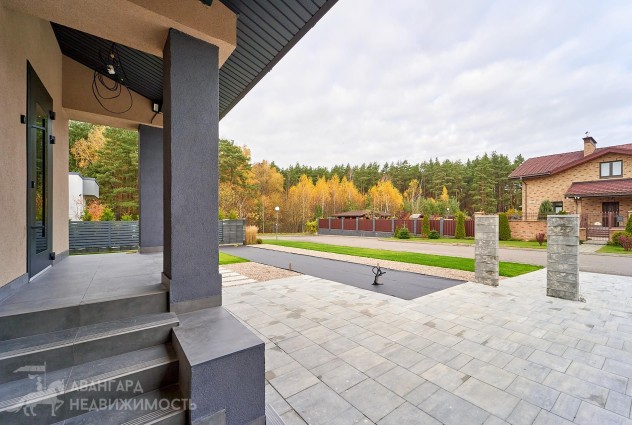 Фото  Коттедж с полностью готовым современным дизайнерским ремонтом! — 89