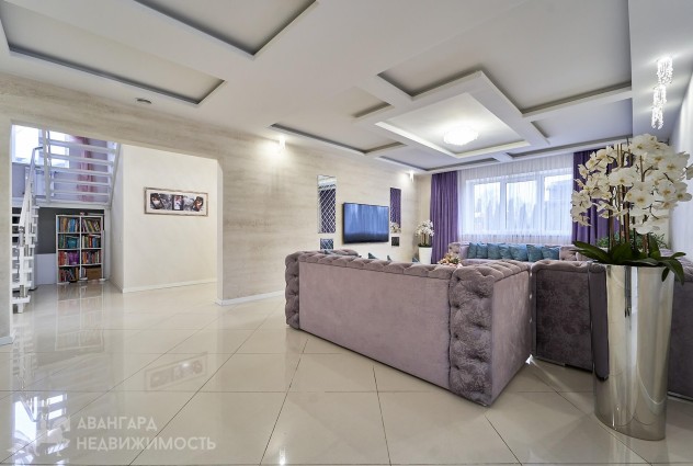 Фото Просторный и современный коттедж с садом в аг. Крупица — 29