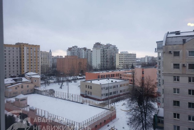 Фото Трехкомнатная комфортабельная квартира в аренду — 33