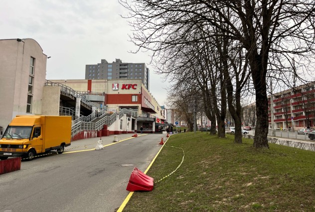 Фото Торговое помещение ТЦ «Глобо» в 200 м от метро. — 15