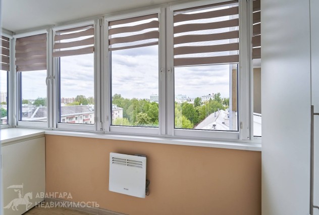 Фото Просторная видовая квартира с дизайнерским ремонтом — 53