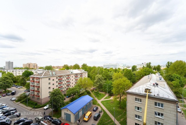 Фото Просторная видовая квартира с дизайнерским ремонтом — 81