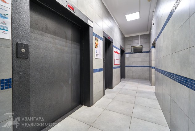 Фото Просторная видовая квартира с дизайнерским ремонтом — 97