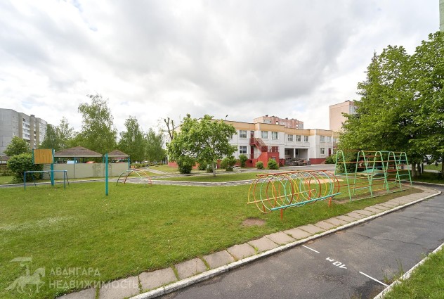 Фото 3-х комнатная квартира в благоустроенном обжитом районе. — 47