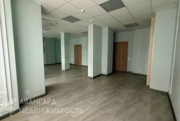 Фото Аренда административно-торгового площади рядом с метро — 7