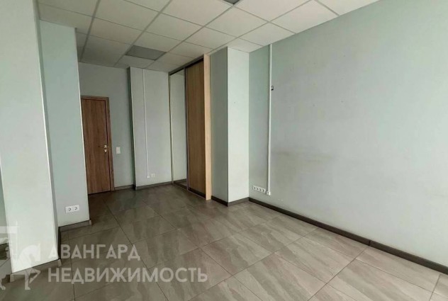 Фото Аренда административно-торгового площади рядом с метро — 9
